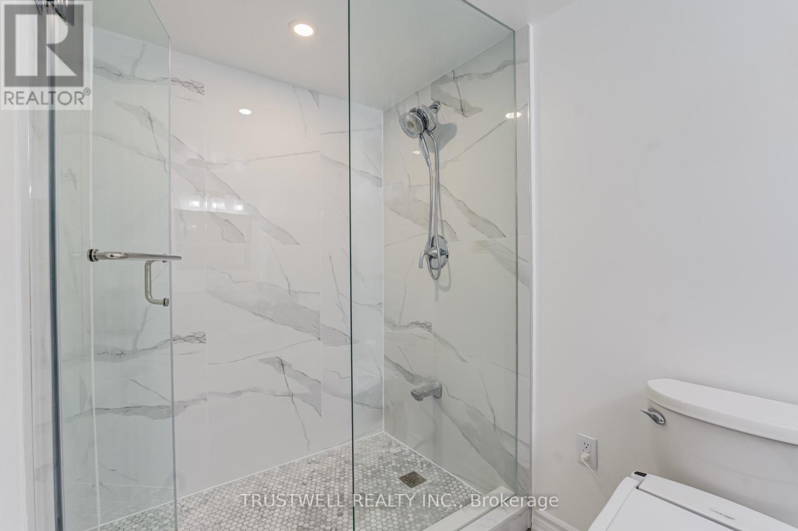 1705 - 80 Alton Towers Circle, Toronto, Ontario  M1V 5E8 - Photo 23 - E13556224