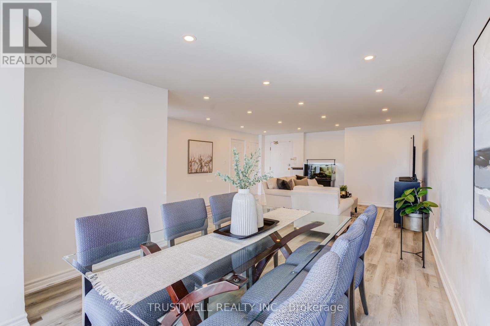 1705 - 80 Alton Towers Circle, Toronto, Ontario  M1V 5E8 - Photo 9 - E13556224