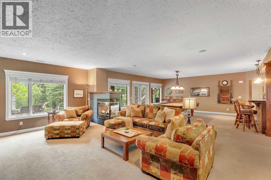 15 Discovery Valley Cove Sw, Calgary, Alberta  T3H 5H3 - Photo 29 - A2323166