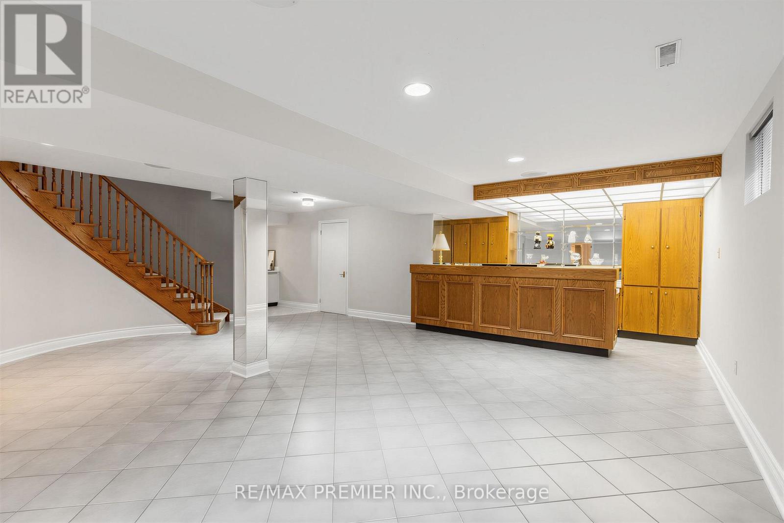 28 Bridgend Court S, Vaughan, Ontario  L4L 3L3 - Photo 34 - N13556336