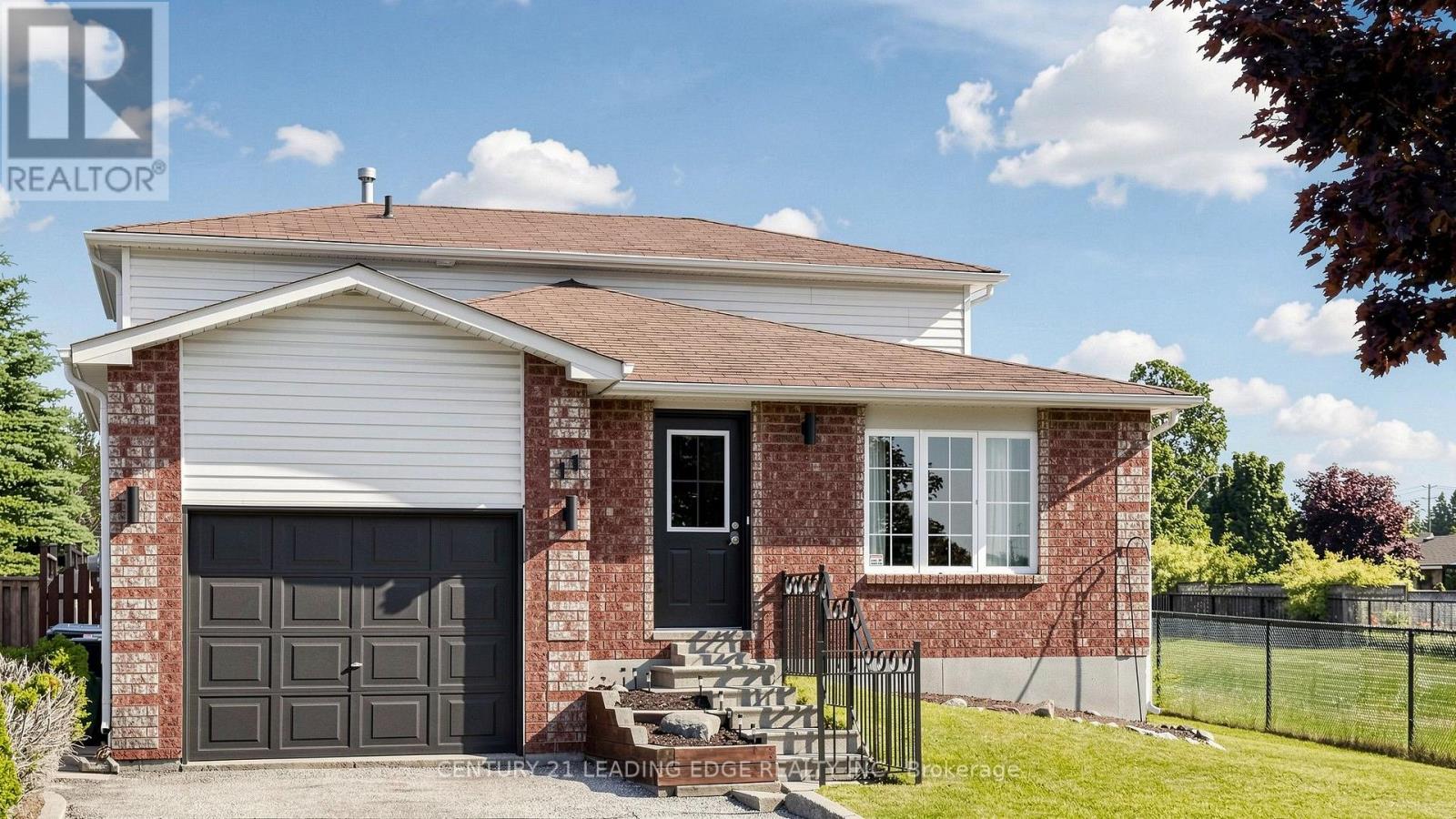 11 Lougheed Road, Barrie (Holly), Ontario  L4N 8G3 - Photo 4 - S13556126