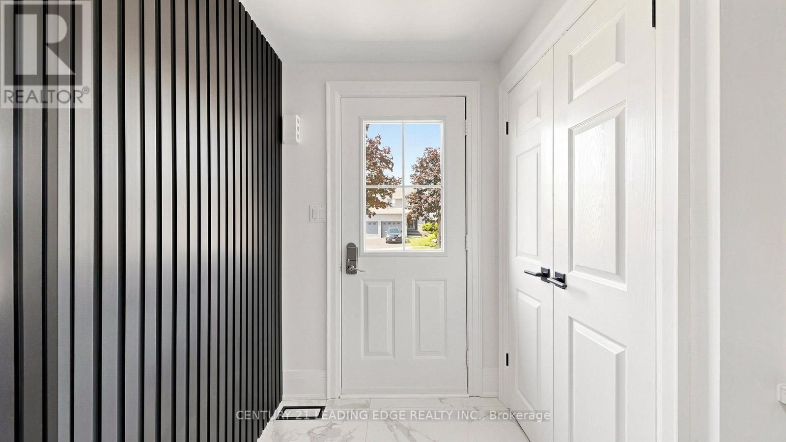 11 Lougheed Road, Barrie (Holly), Ontario  L4N 8G3 - Photo 5 - S13556126