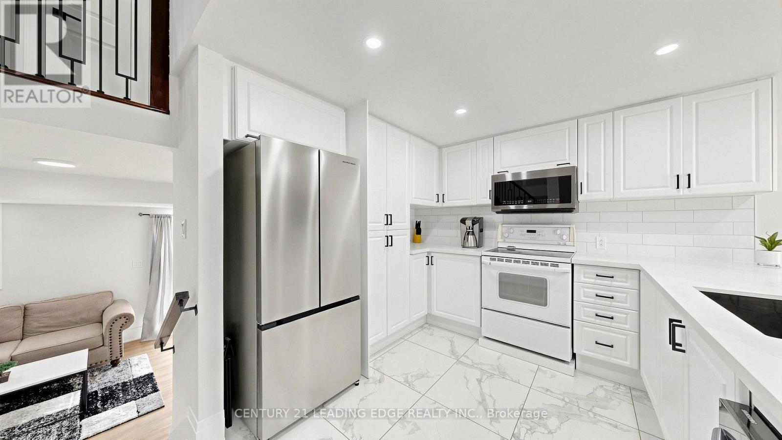 11 Lougheed Road, Barrie (Holly), Ontario  L4N 8G3 - Photo 8 - S13556126