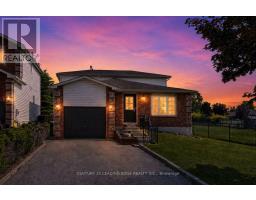 11 LOUGHEED ROAD, Barrie, Ontario