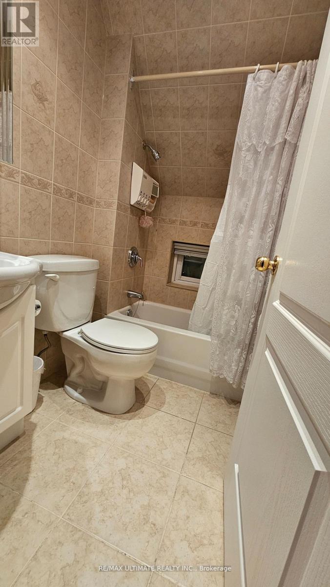2nd Floor - 389 Westmoreland Avenue, Toronto, Ontario M6H 3A6 - Photo 7 - W13556062