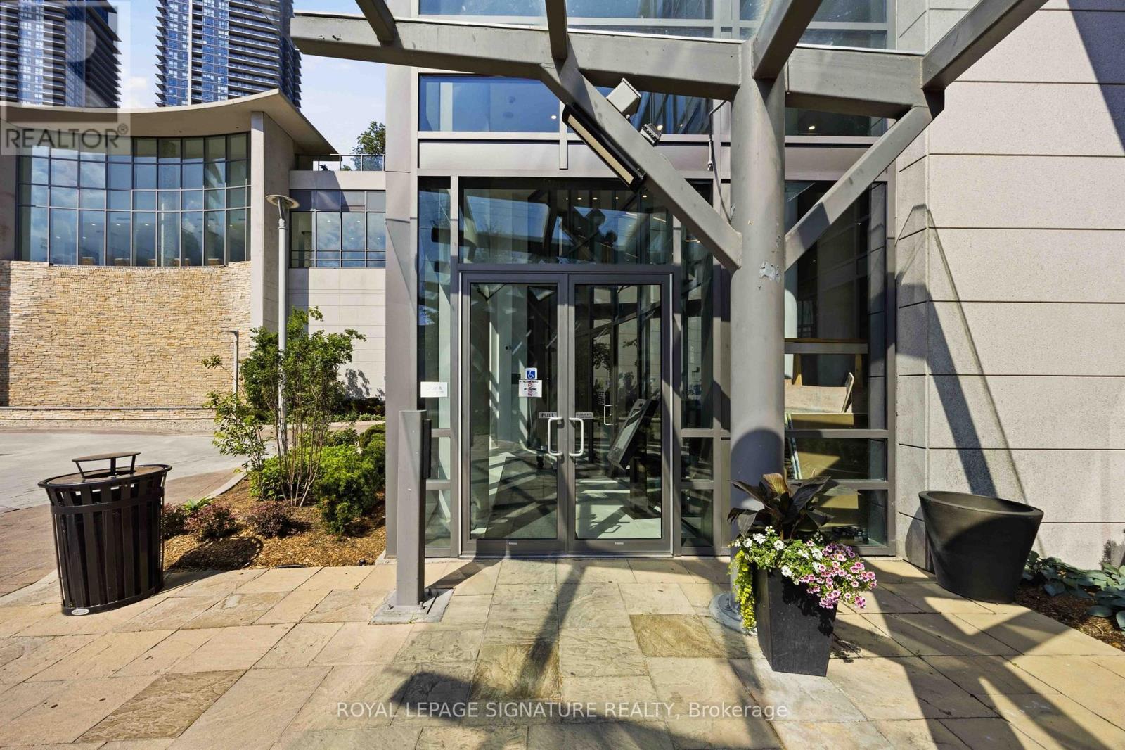 603 - 2240 Lake Shore Boulevard W, Toronto, Ontario M8V 1A5 - Photo 2 - W13556074