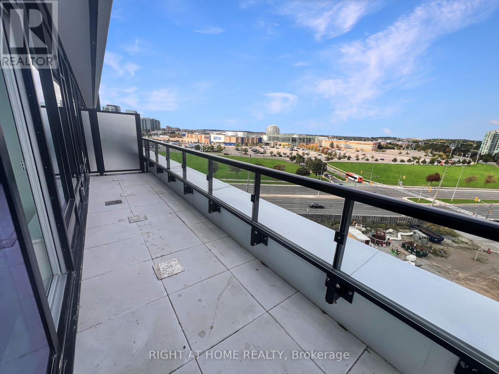 809 - 2495 Eglinton Avenue W, Mississauga, Ontario  L5M 2V8 - Photo 11 - W13556252