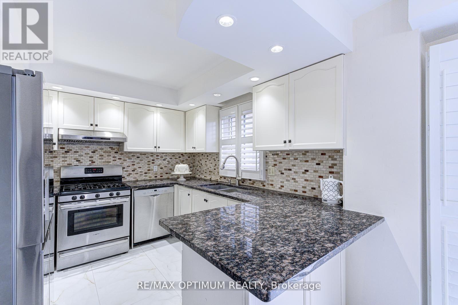 124 Philosopher's Trail, Brampton, Ontario L6S 5C8 - Photo 13 - W13556286