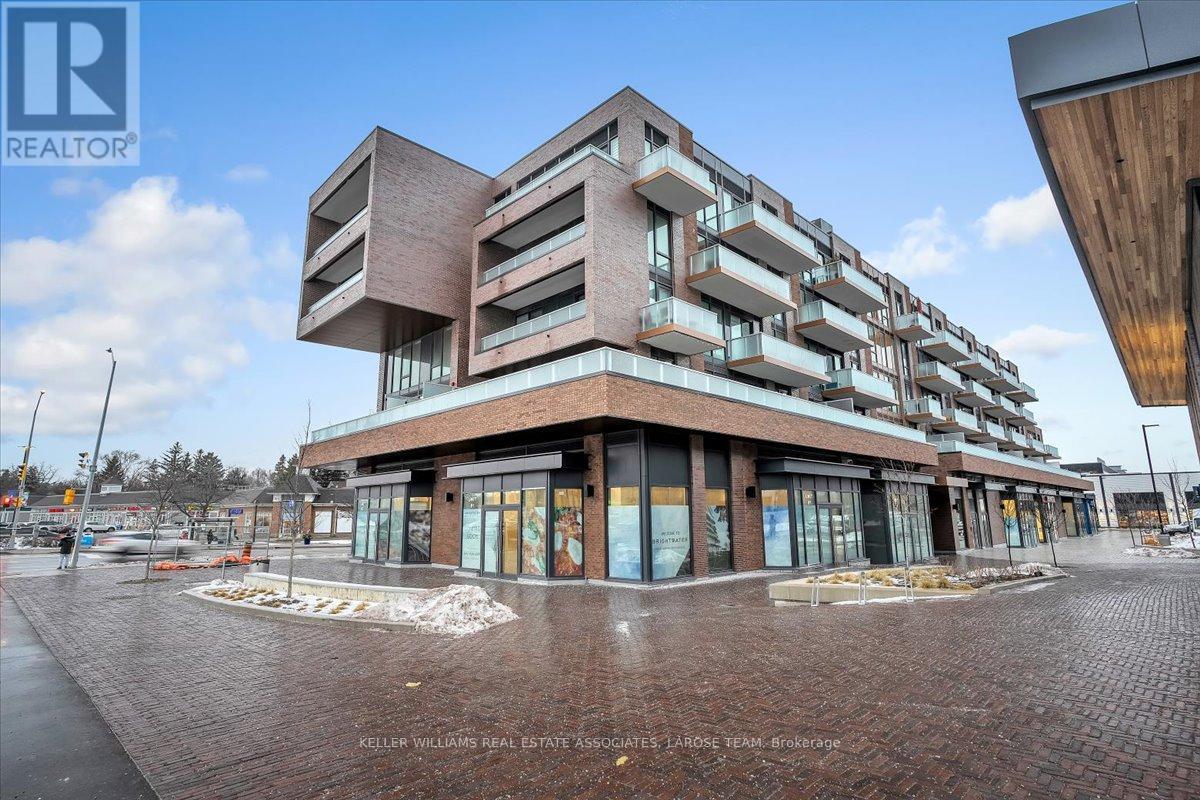 205 - 215 Lakeshore Road W, Mississauga, Ontario L5H 1G5 - Photo 2 - W13556316