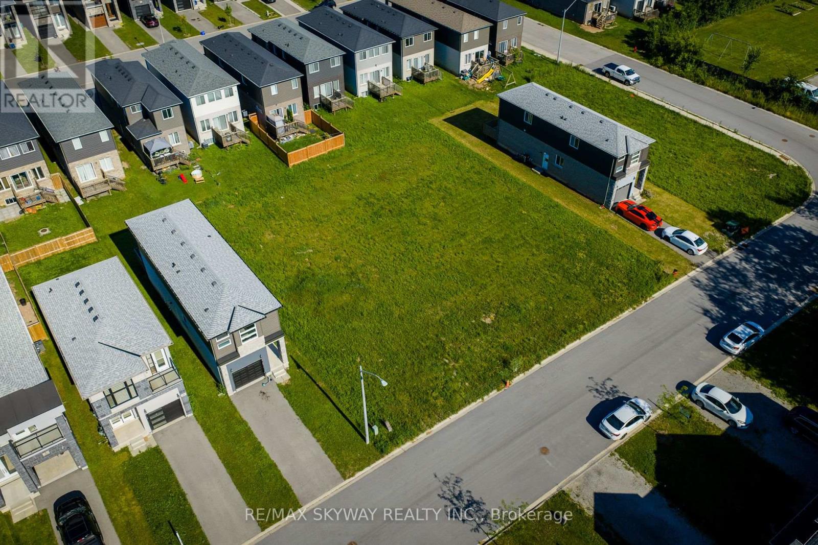 215 Iva Street, Welland, Ontario  L3C 3B9 - Photo 13 - X13556160