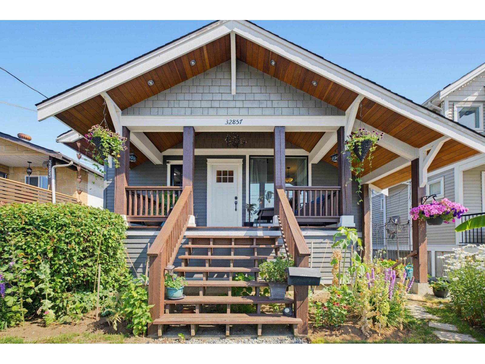 32857 3rd Avenue, Mission, British Columbia  V2V 1M9 - Photo 1 - R3143873