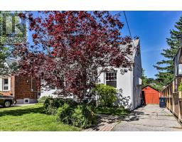 33 PLAXTON DRIVE, Toronto, Ontario