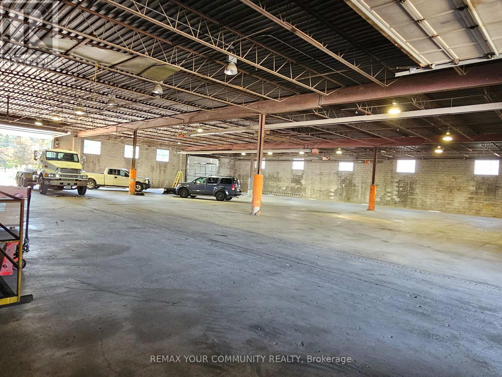20 Mcdonald Street, Vaughan, Ontario  L4C 2B2 - Photo 8 - N13556238