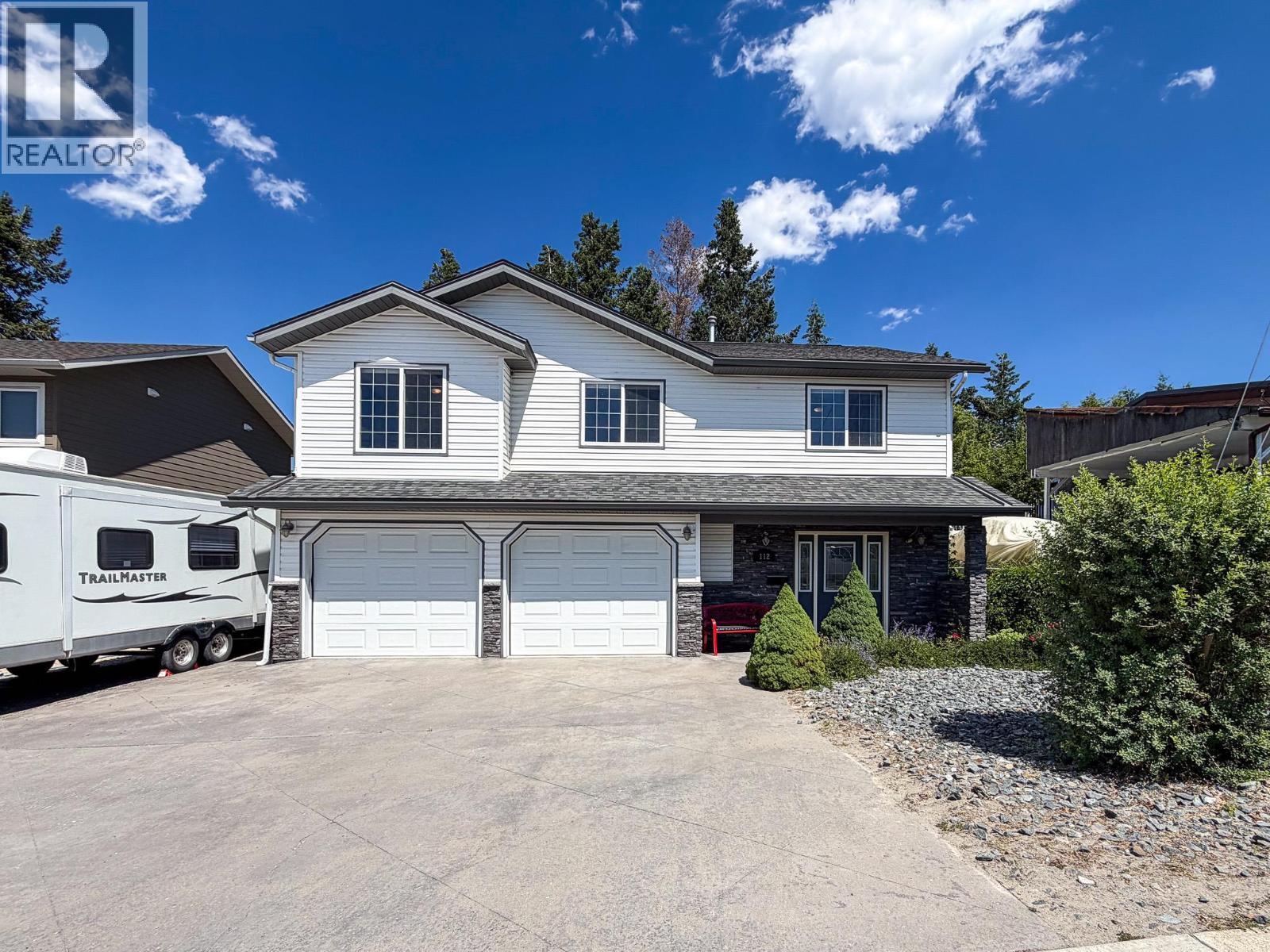 112 11th Street S, Cranbrook, British Columbia  V1C 6E7 - Photo 1 - 10394506
