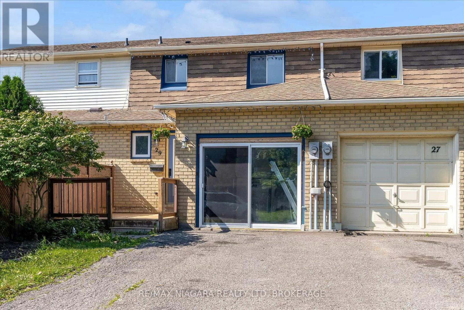 29 Romy Crescent, Thorold (Confederation Heights), Ontario  L2V 4L1 - Photo 2 - X13556508