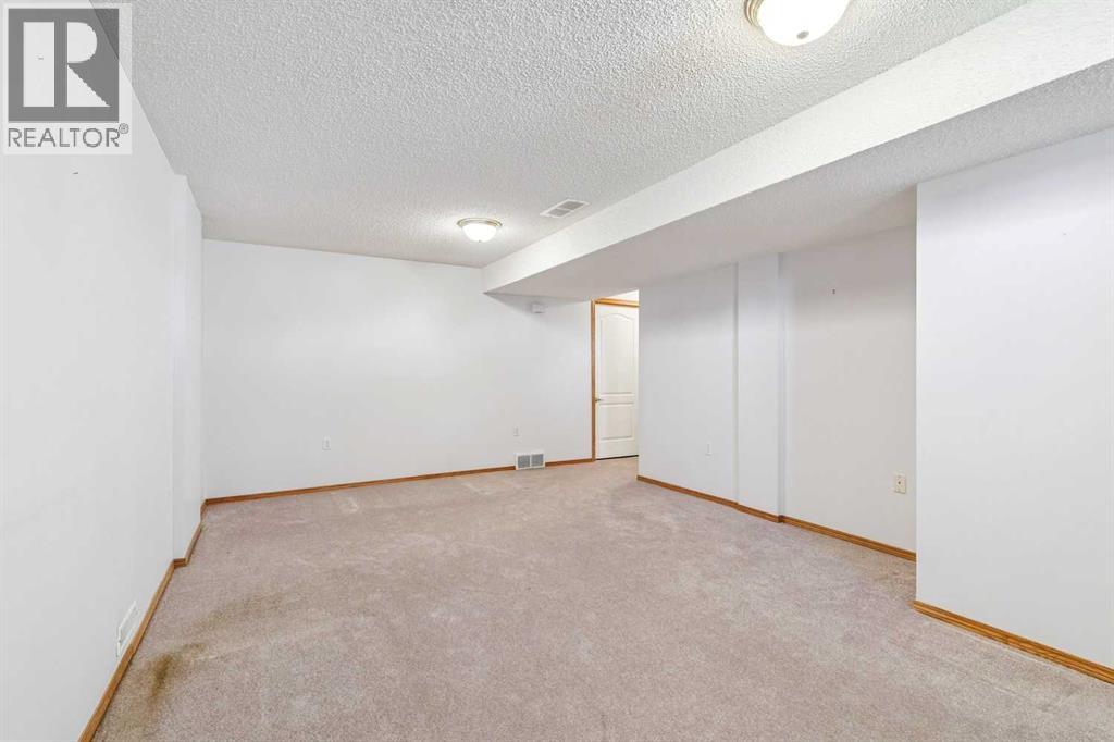 38, 105 Elm Place, Okotoks, Alberta  T1S 1V9 - Photo 32 - A2325247