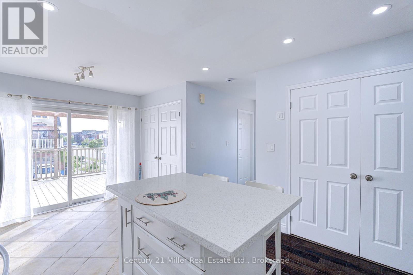 3105 Walker's Line, Burlington, Ontario  L7M 0E1 - Photo 6 - W13556404