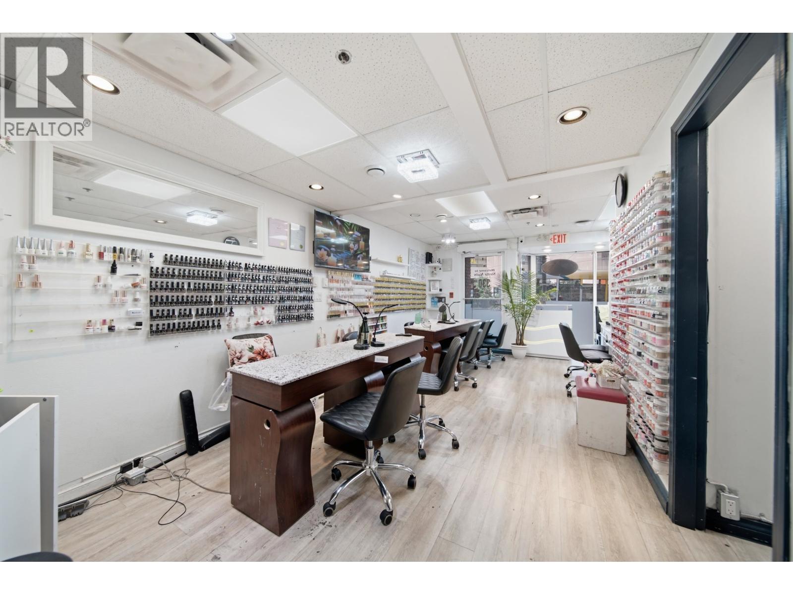 123 Confidential Street, Vancouver, British Columbia  V6B 2B2 - Photo 4 - C8080364