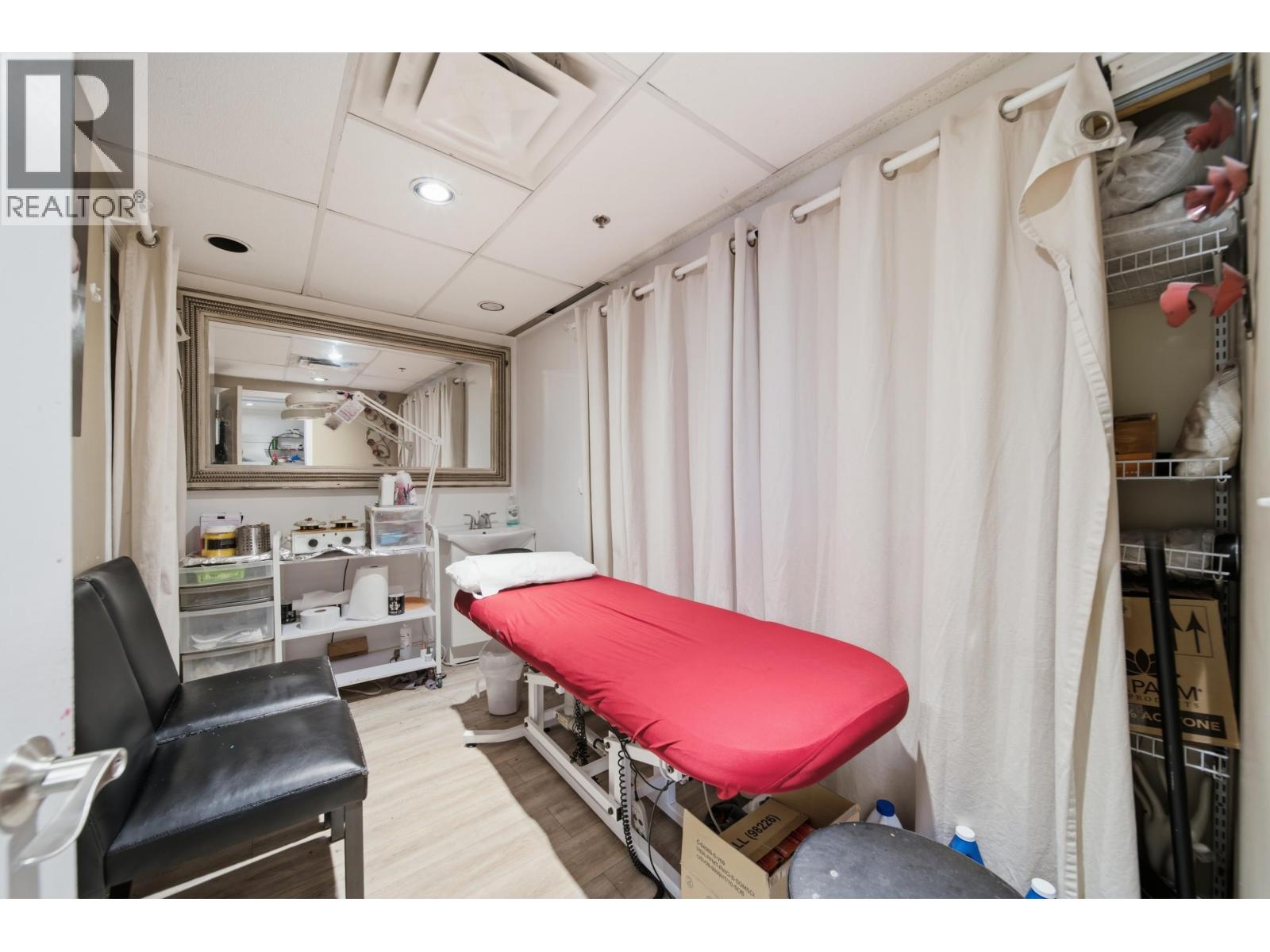 123 Confidential Street, Vancouver, British Columbia  V6B 2B2 - Photo 5 - C8080364