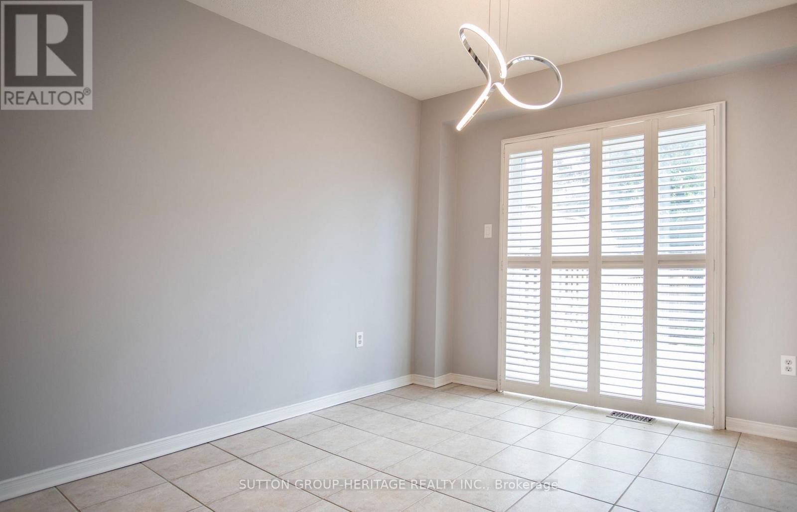 5 Davidson Street, Whitby, Ontario  L1P 1V9 - Photo 13 - E13555960
