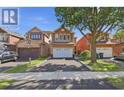 32 FAITHKNIGHT COURT, brampton (snelgrove), Ontario