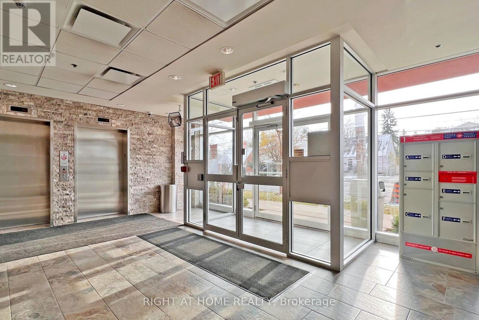 217 - 222 Finch Avenue W, Toronto, Ontario  M2R 1M6 - Photo 4 - C13556440