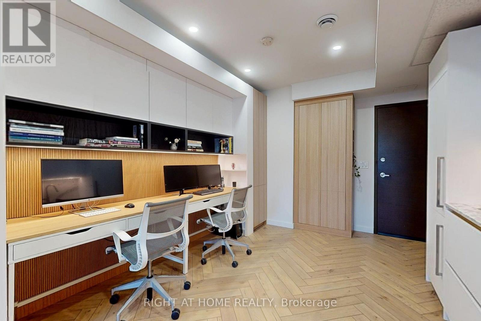 217 - 222 Finch Avenue W, Toronto, Ontario  M2R 1M6 - Photo 8 - C13556440