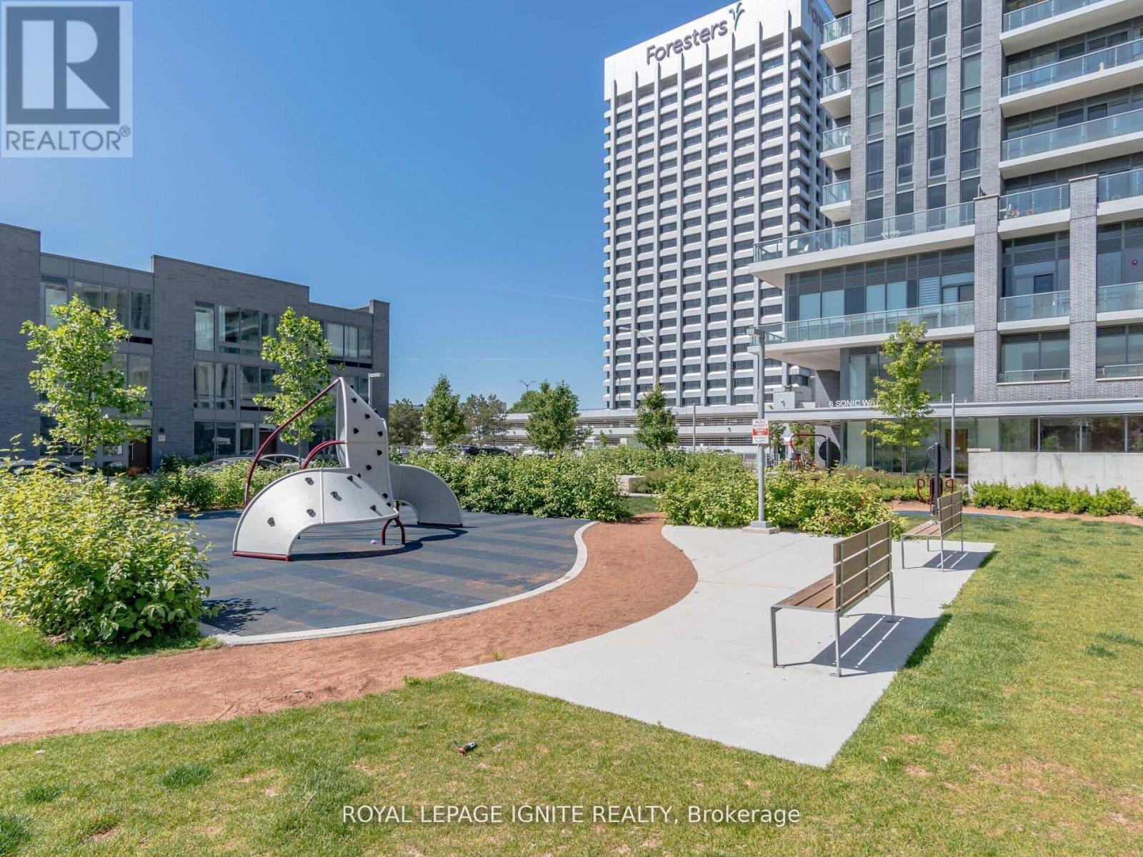 2612 - 2 Sonic Way, Toronto, Ontario  M3C 0P2 - Photo 19 - C13556472