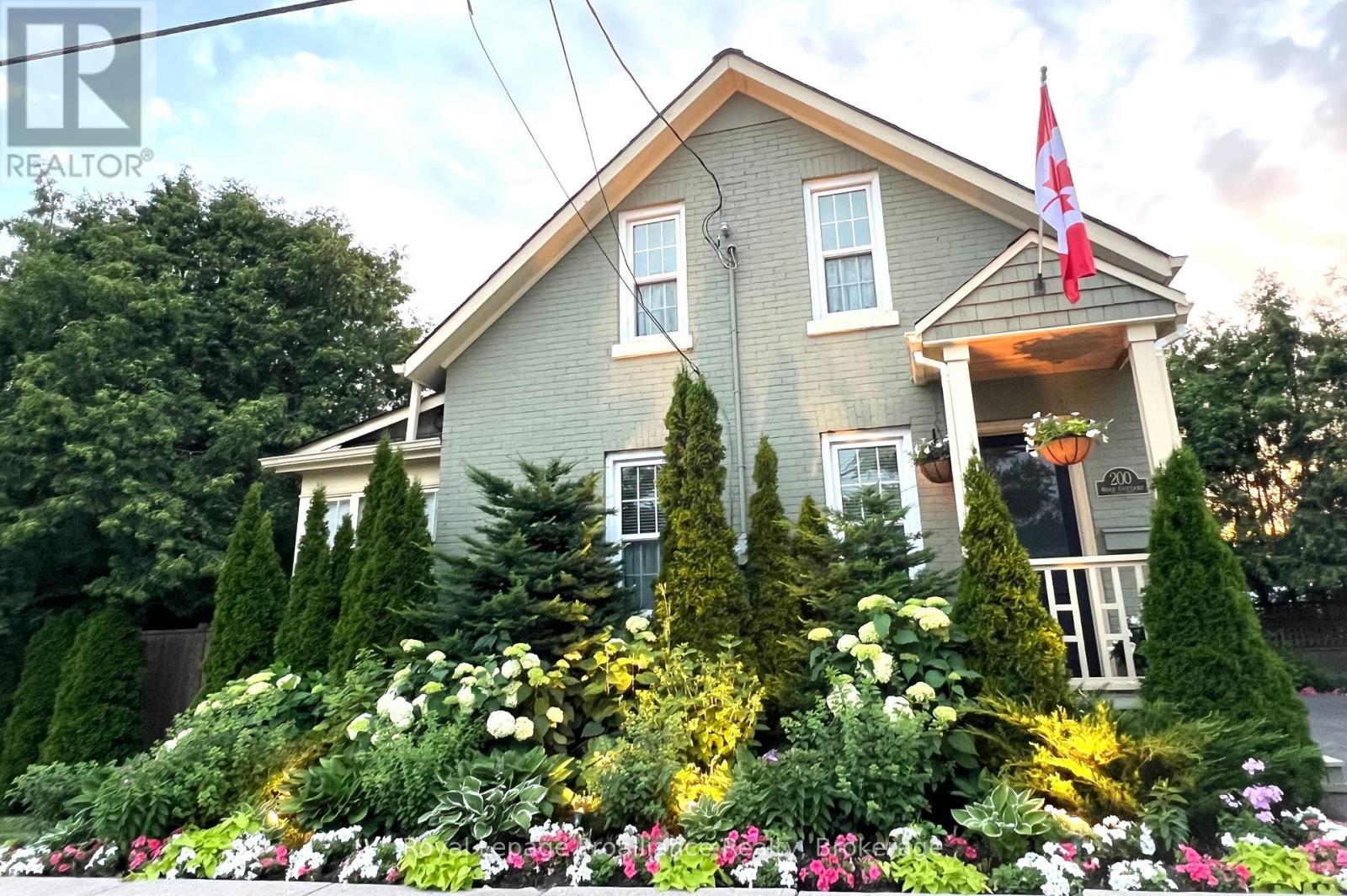200 ONTARIO STREET, Port Hope, Ontario