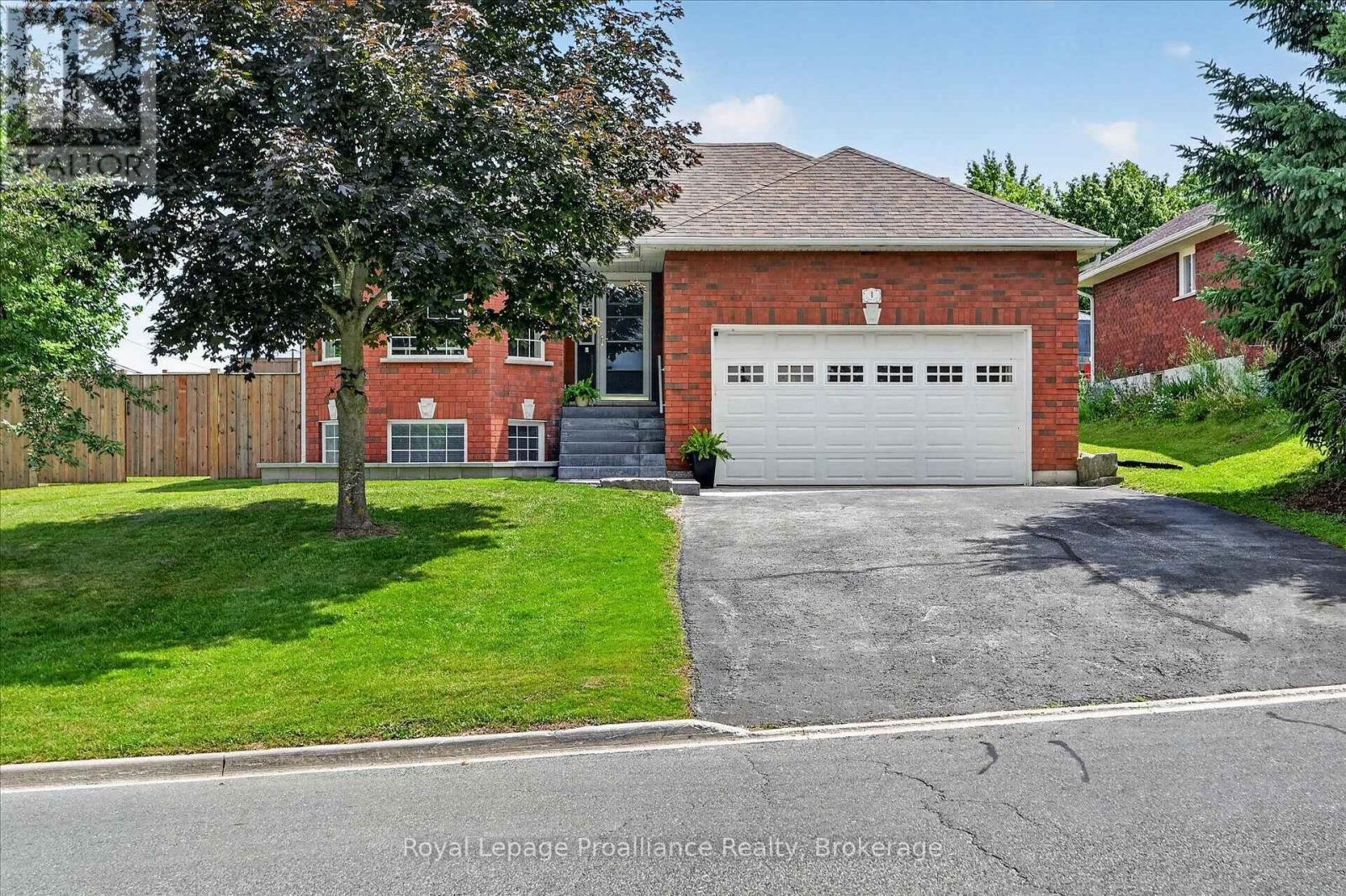 1 Fortye Gate, Peterborough, Ontario  K9K 2E7 - Photo 1 - X13556482