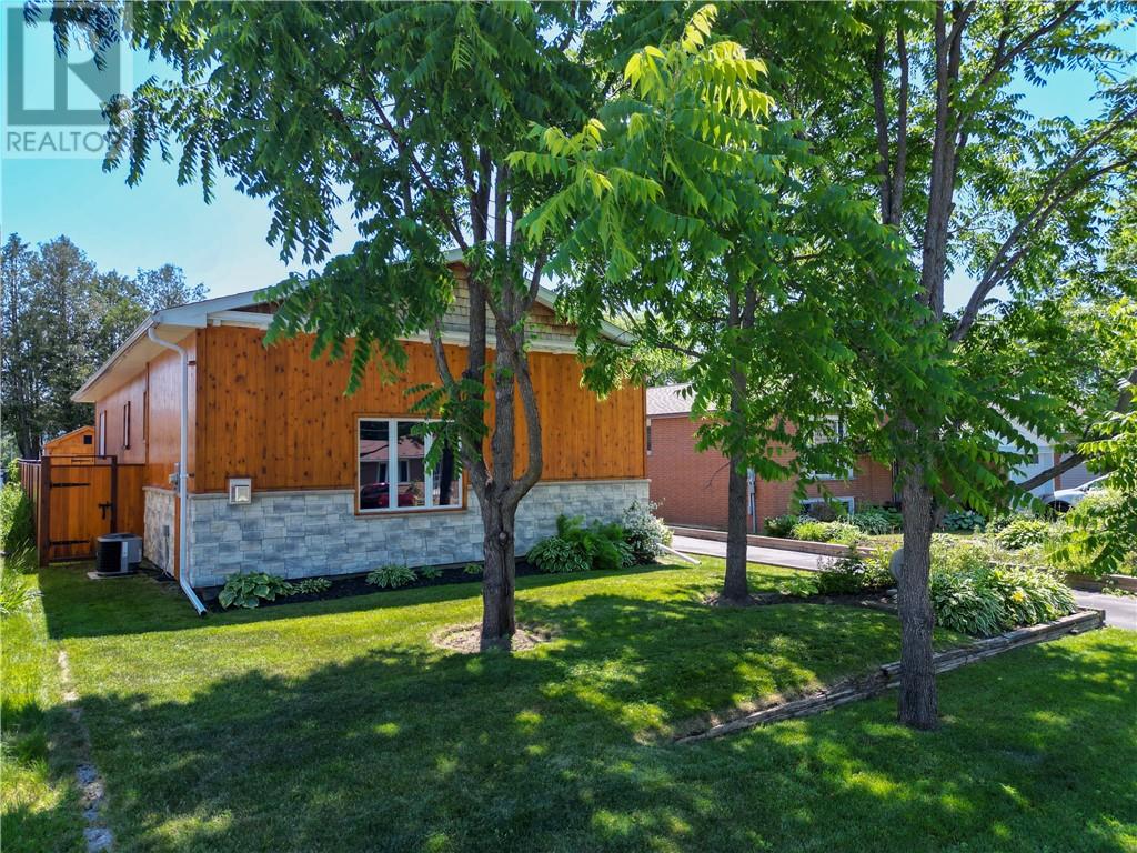 461 Annette Street, Espanola, Ontario  P5E 1K4 - Photo 2 - 2129183