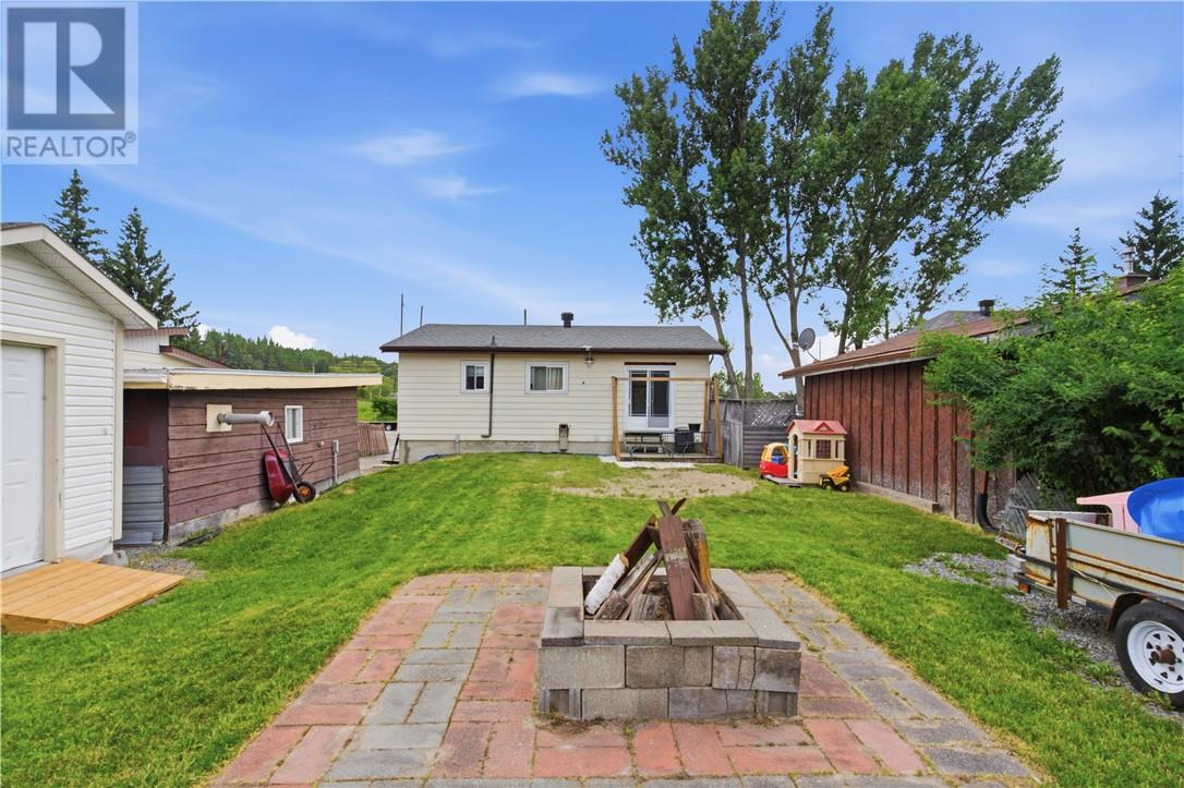 24 Laren Street, Wahnapitae, Ontario  P0M 3C0 - Photo 44 - 2129161