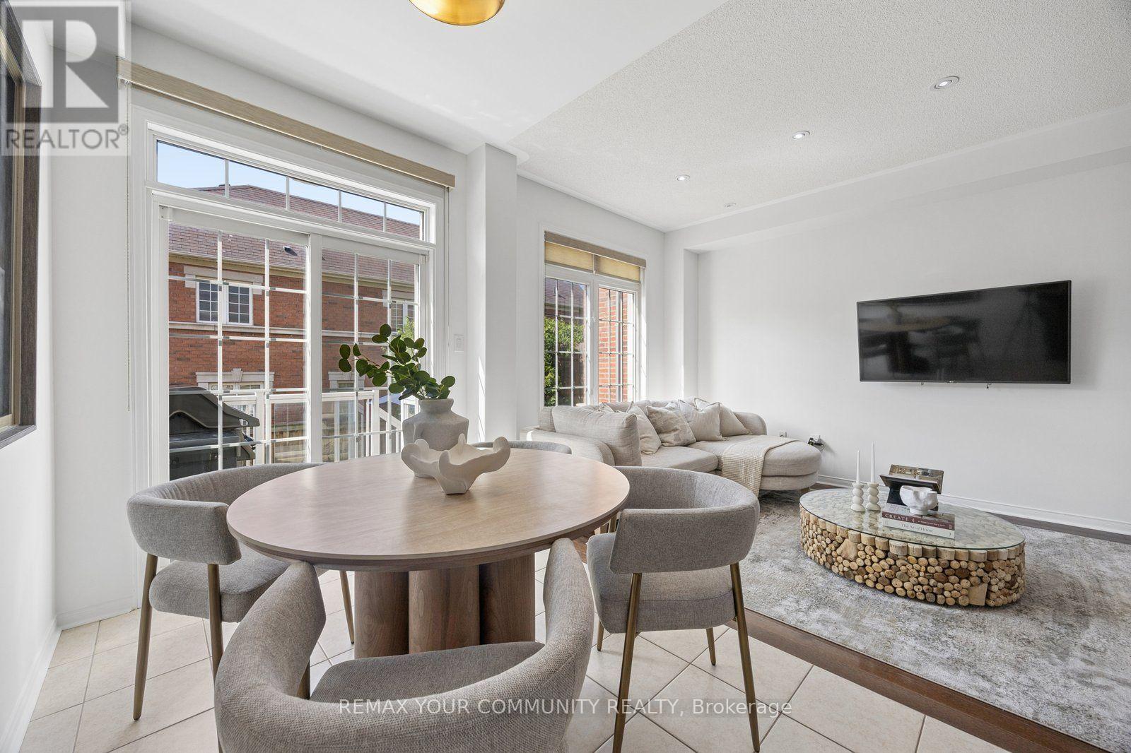 21 Warbler Avenue, Vaughan, Ontario  L6A 0X5 - Photo 10 - N13556490