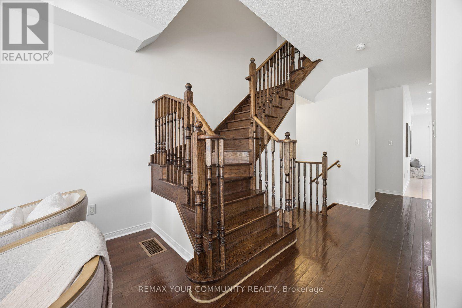 21 Warbler Avenue, Vaughan, Ontario  L6A 0X5 - Photo 17 - N13556490
