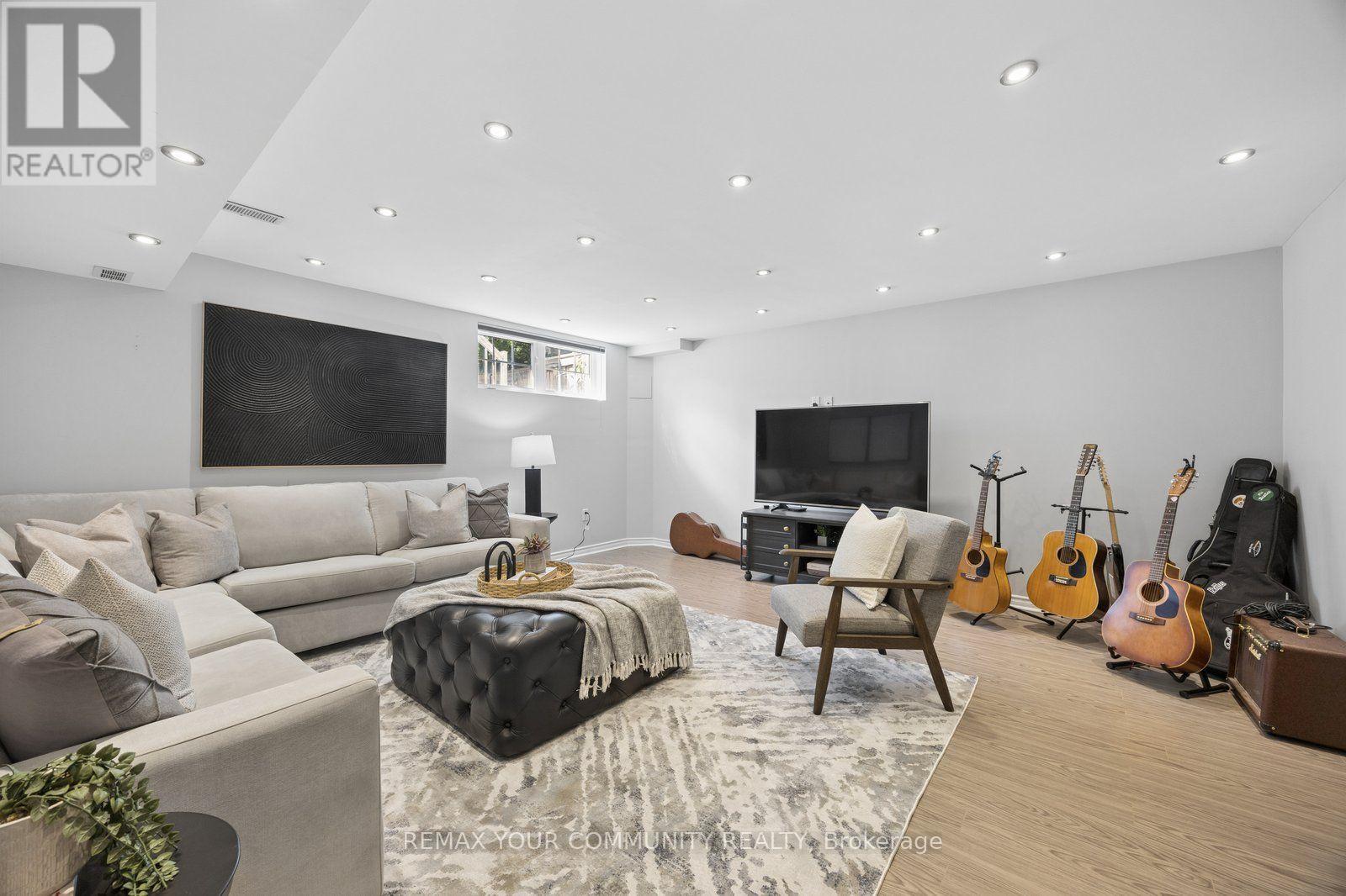 21 Warbler Avenue, Vaughan, Ontario  L6A 0X5 - Photo 24 - N13556490