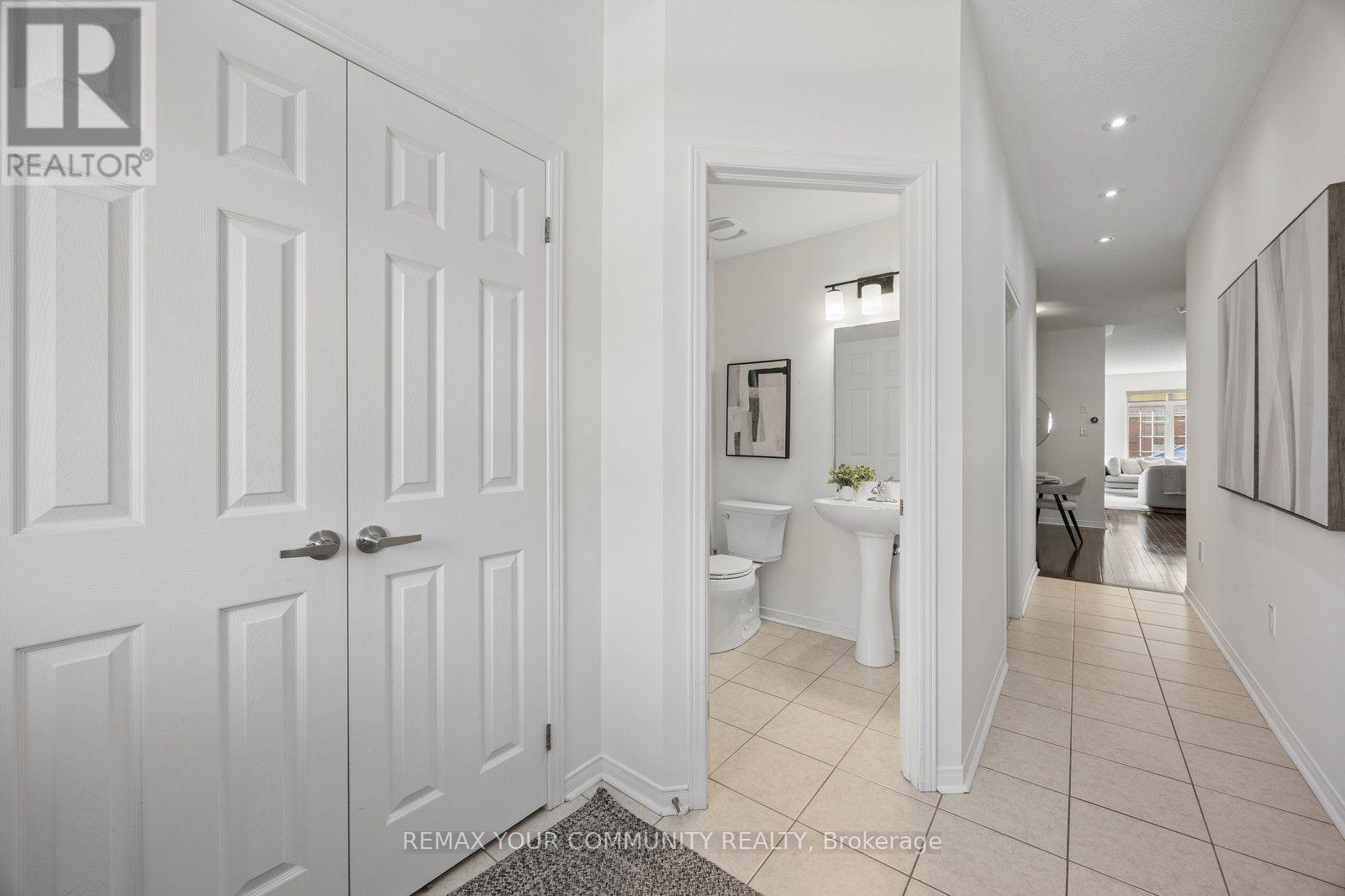 21 Warbler Avenue, Vaughan, Ontario  L6A 0X5 - Photo 5 - N13556490