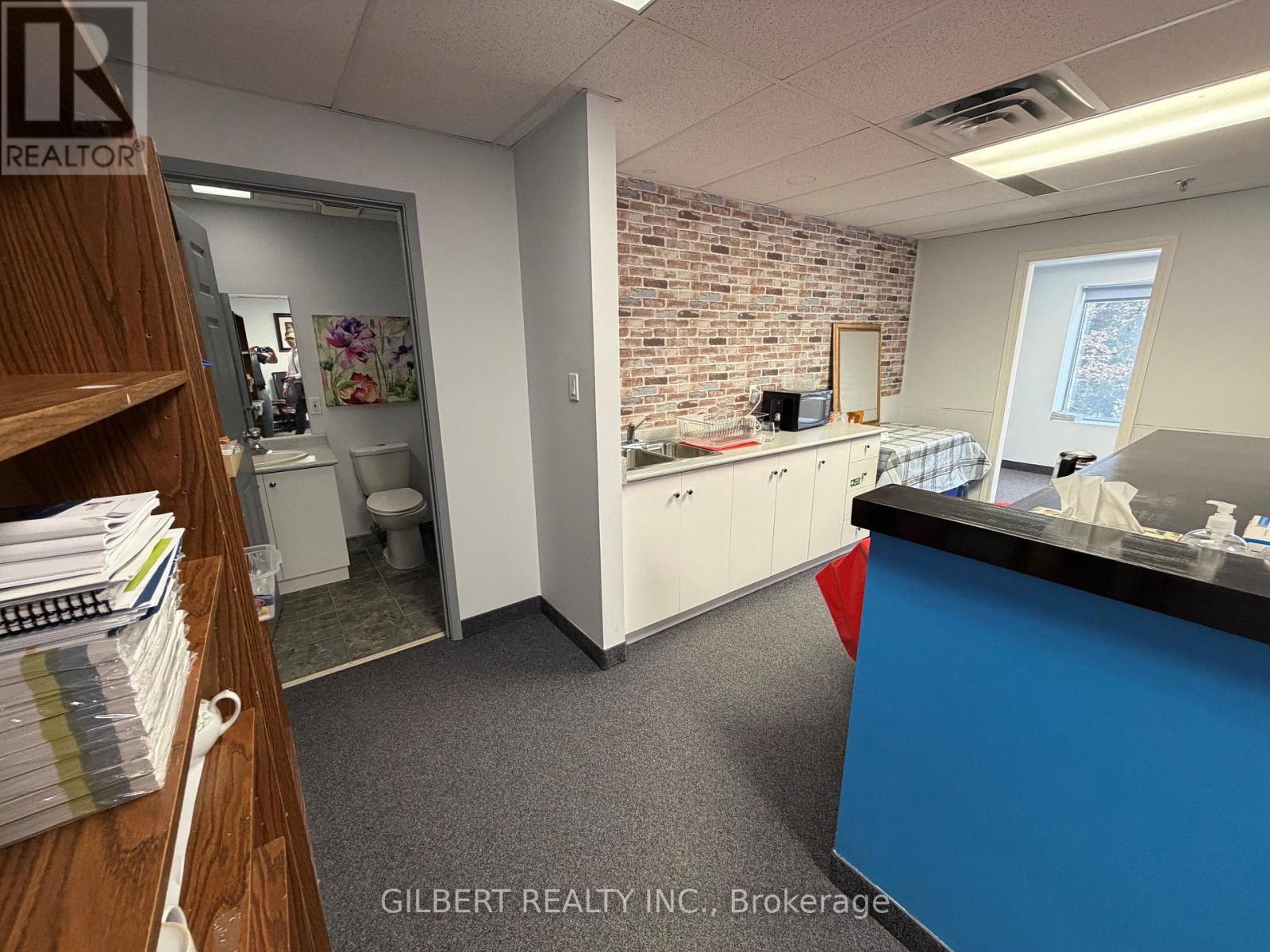 200 - 127 Corstate Avenue, Vaughan, Ontario  L4K 4Y2 - Photo 11 - N13556524