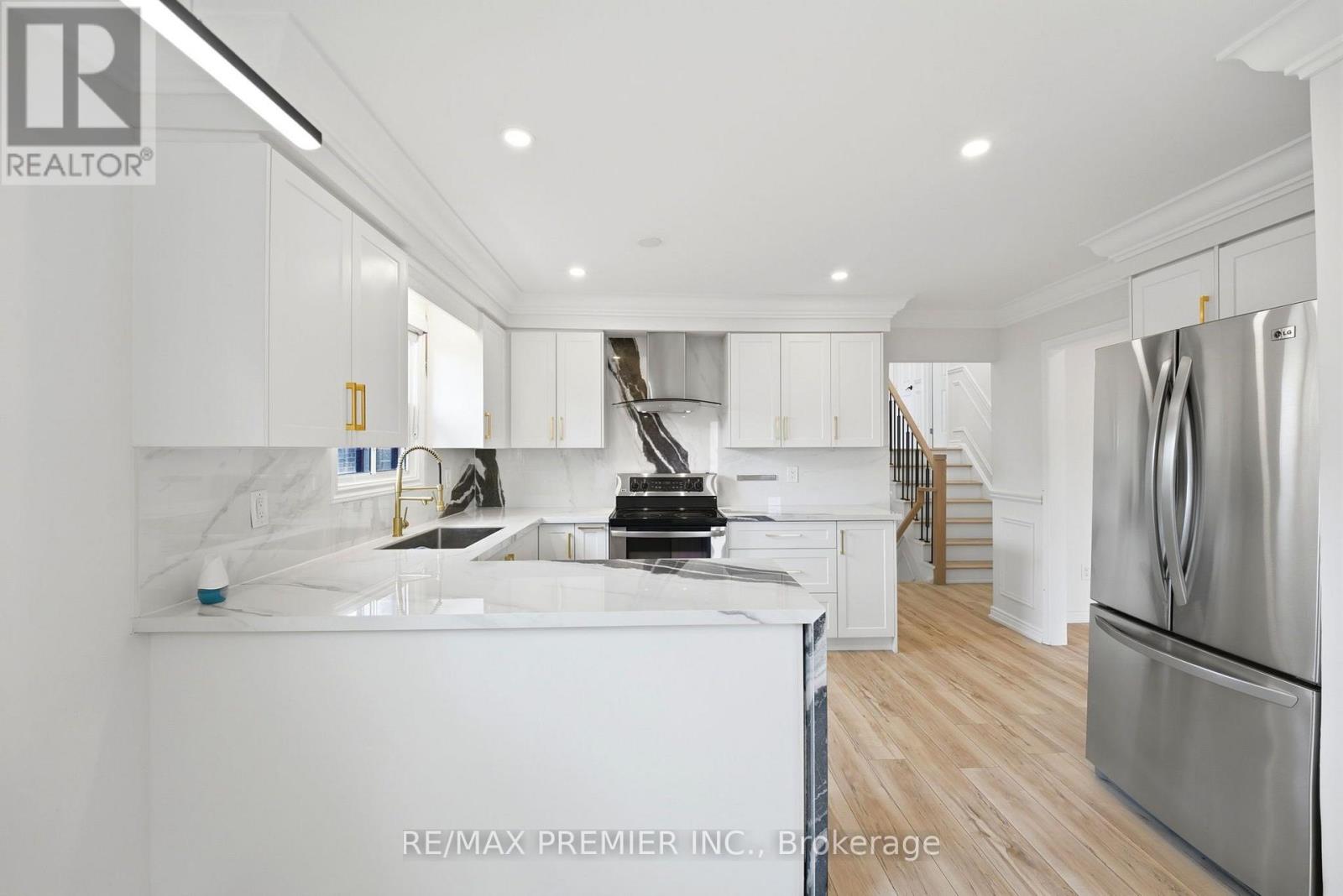 21 Avon Crescent, Vaughan, Ontario  L4L 1H4 - Photo 14 - N13556428