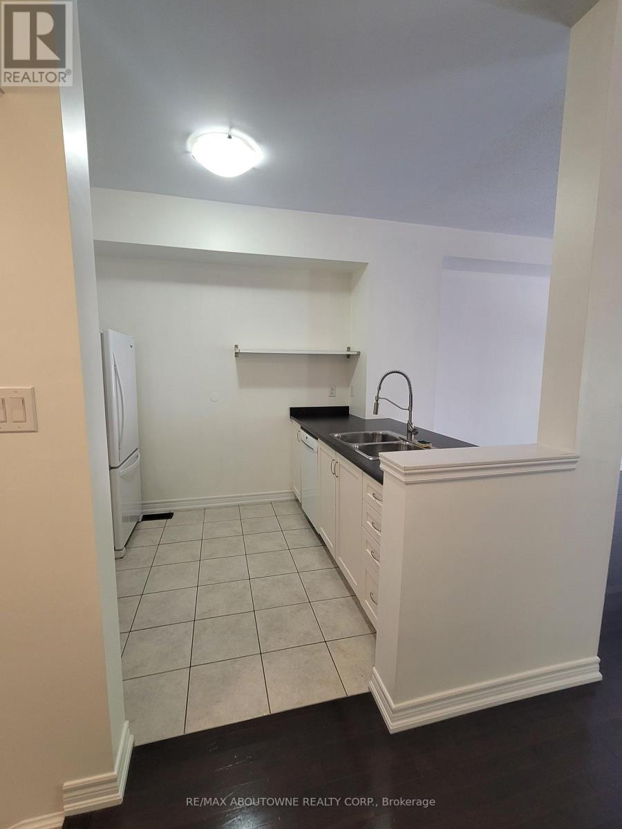 104 - 1401 Plains Road E, Burlington, Ontario  L7R 0C2 - Photo 9 - W13549554