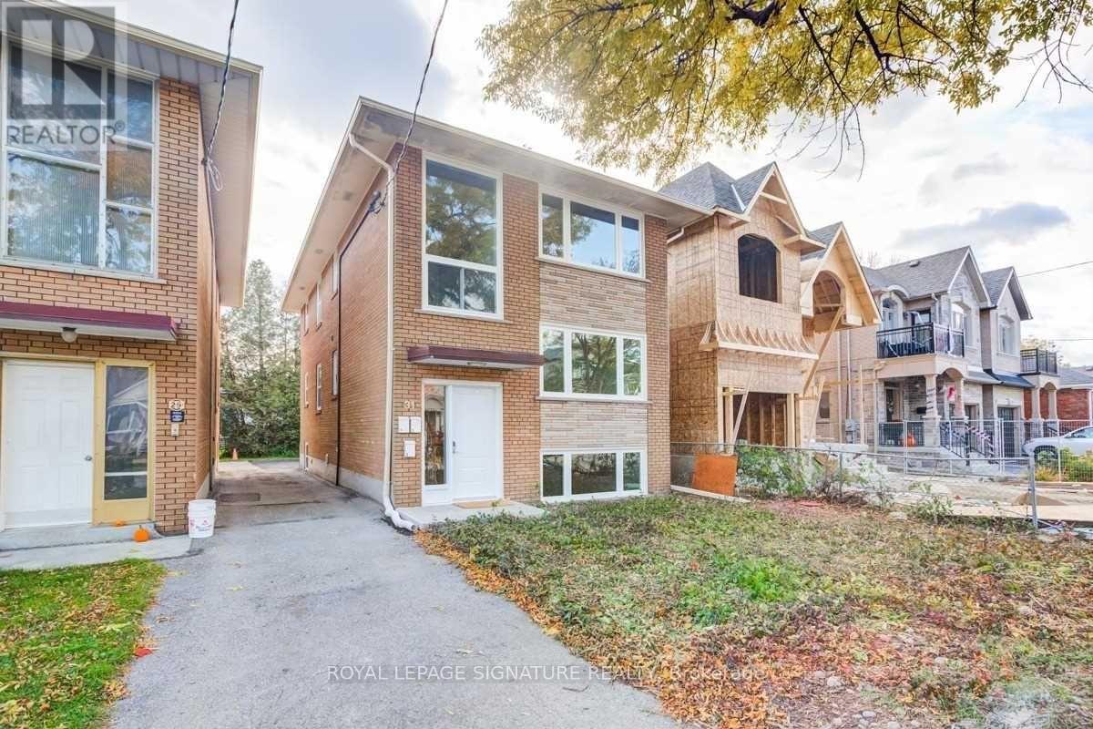 3 - 31 ELMA STREET, Toronto, Ontario