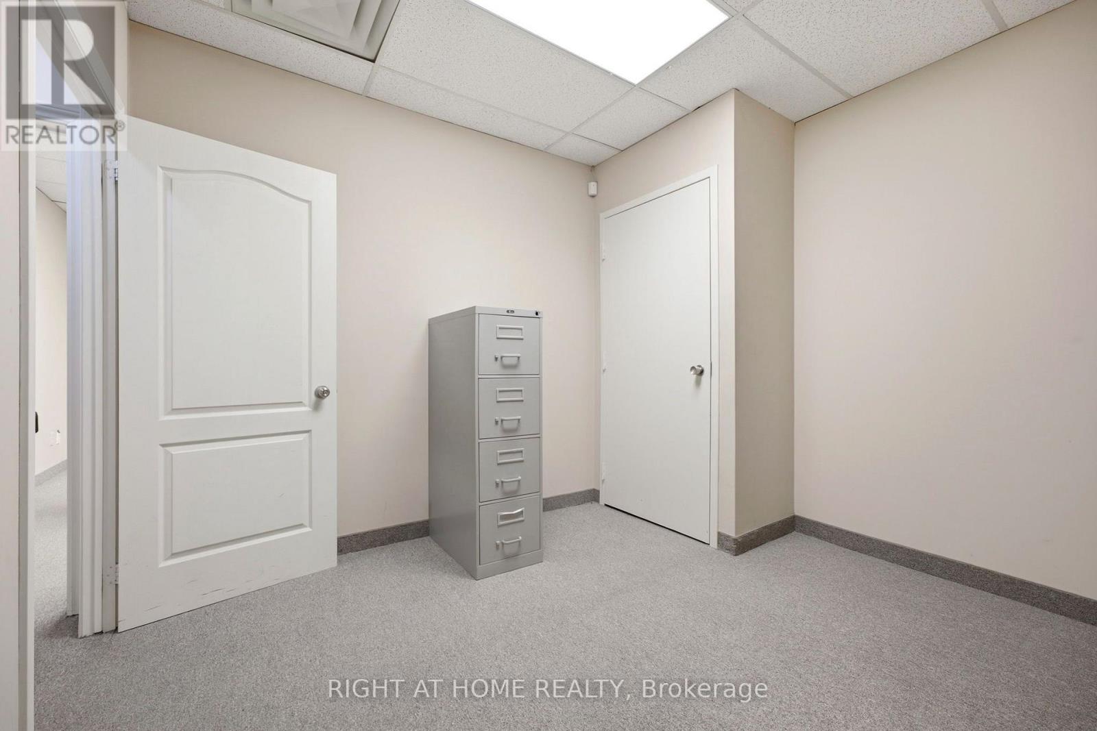 205 - 2601 Matheson Boulevard E, Mississauga, Ontario L4W 5A8 - Photo 12 - W13556374
