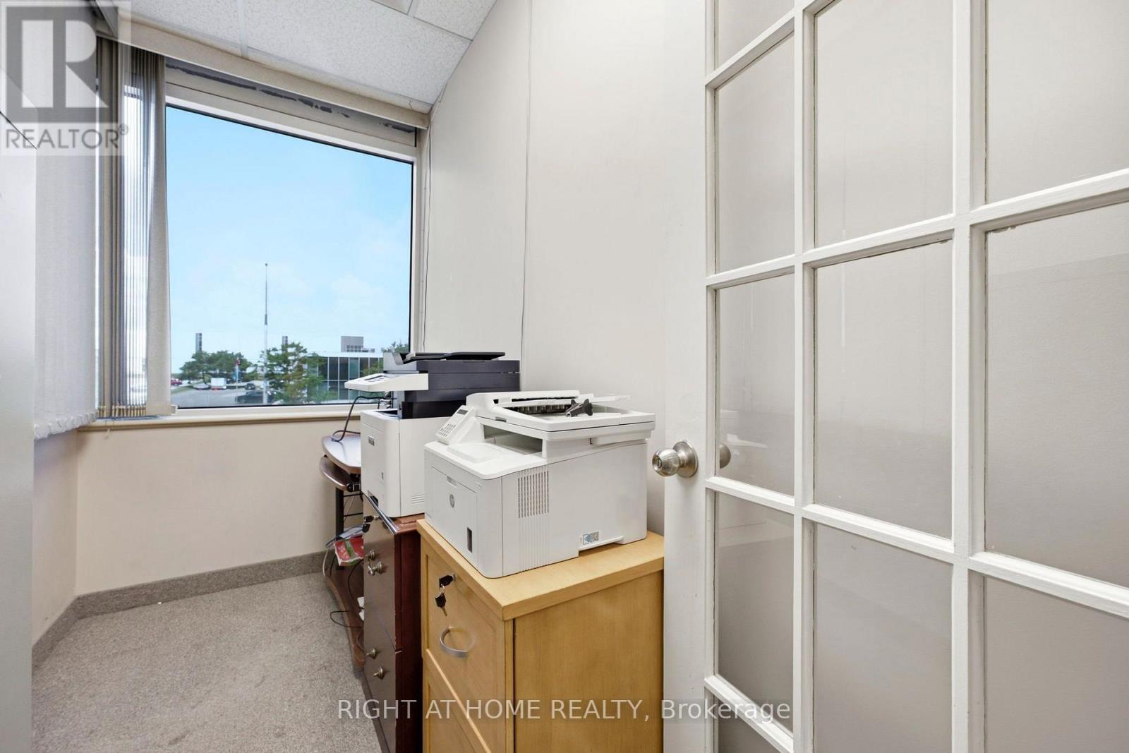 205 - 2601 Matheson Boulevard E, Mississauga, Ontario L4W 5A8 - Photo 13 - W13556374