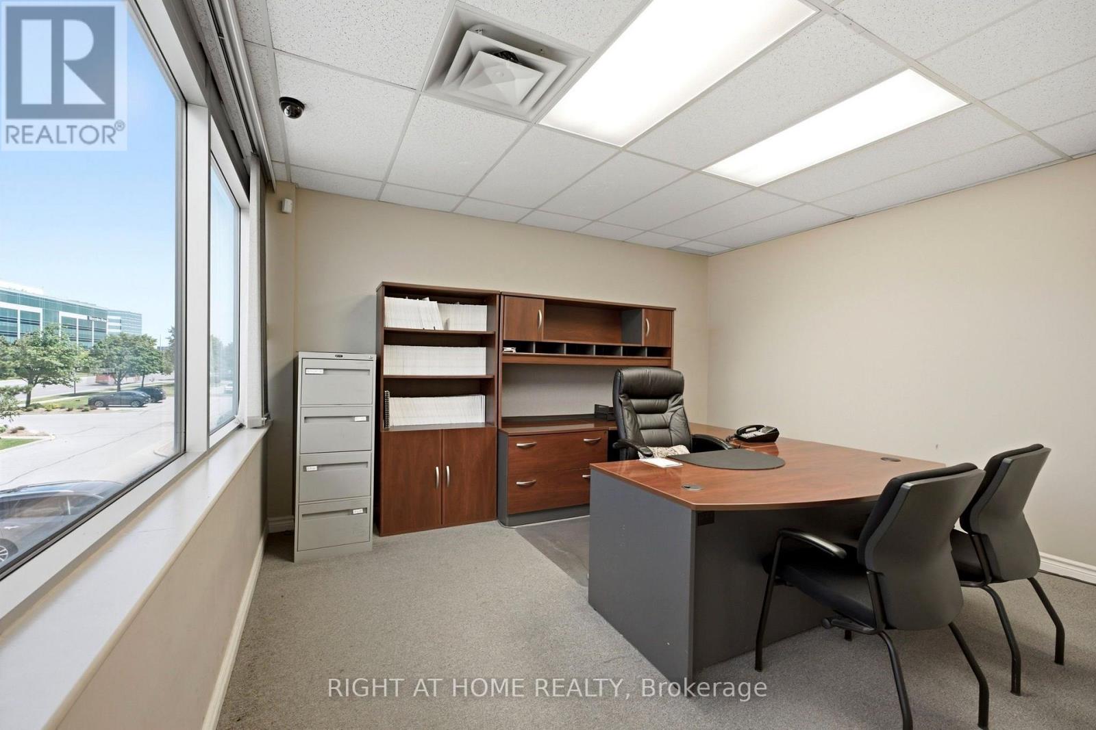 205 - 2601 Matheson Boulevard E, Mississauga, Ontario L4W 5A8 - Photo 8 - W13556374