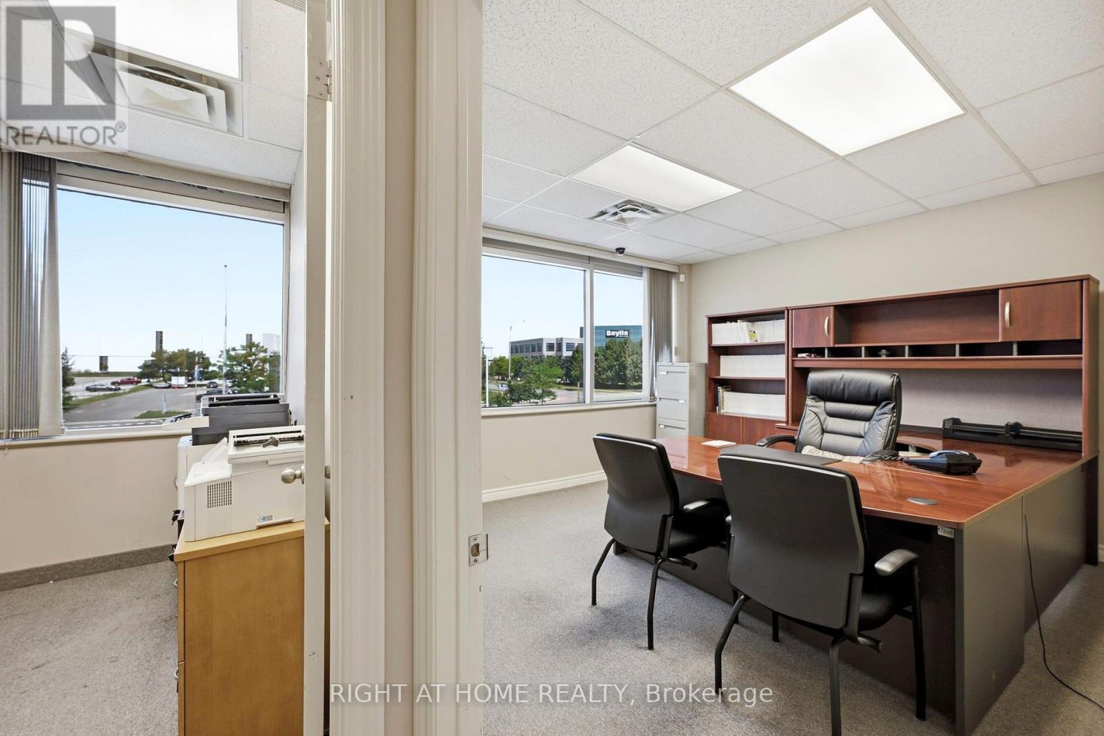 205 - 2601 Matheson Boulevard E, Mississauga, Ontario L4W 5A8 - Photo 9 - W13556374