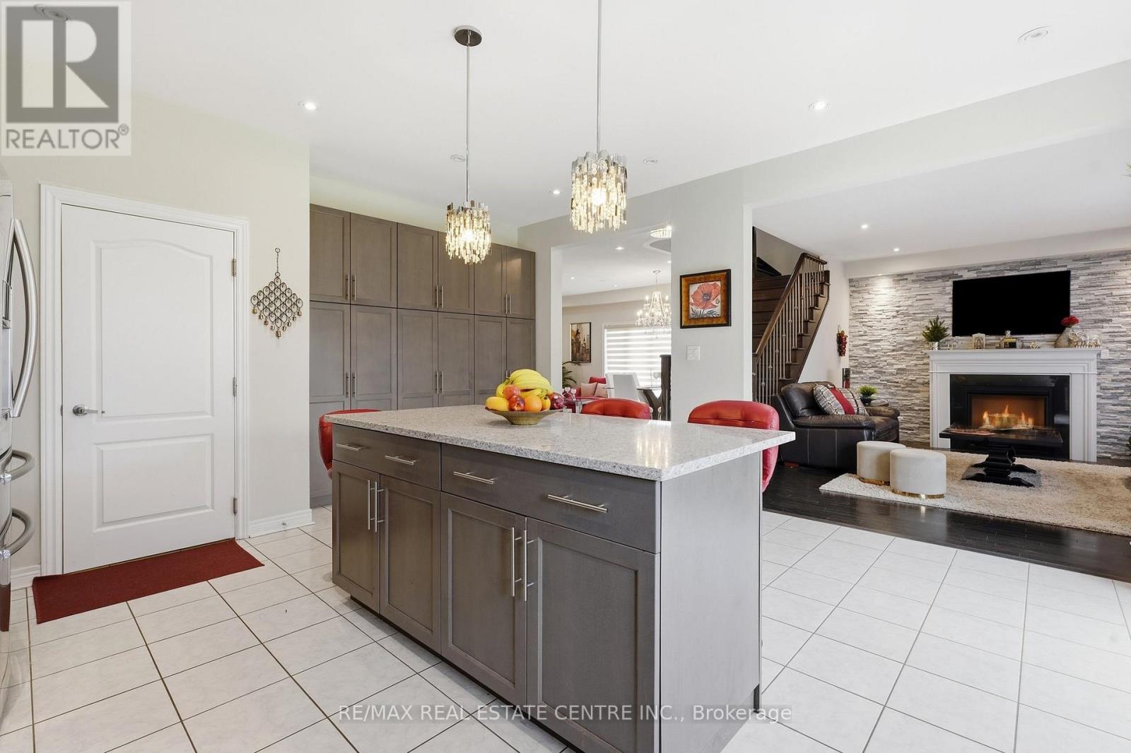 135 Watermill Street, Kitchener, Ontario  N2P 0G4 - Photo 12 - X13556478