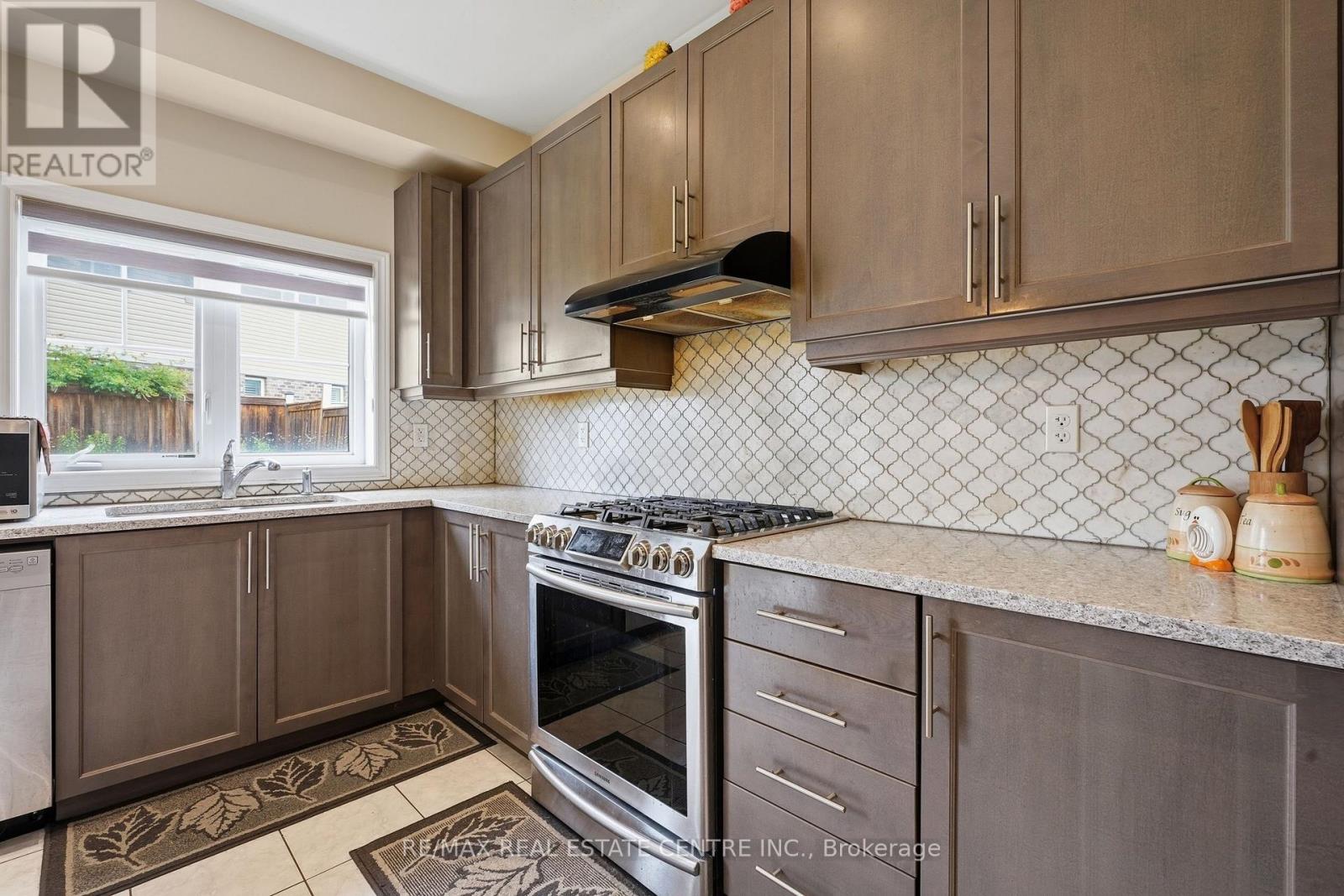 135 Watermill Street, Kitchener, Ontario  N2P 0G4 - Photo 17 - X13556478