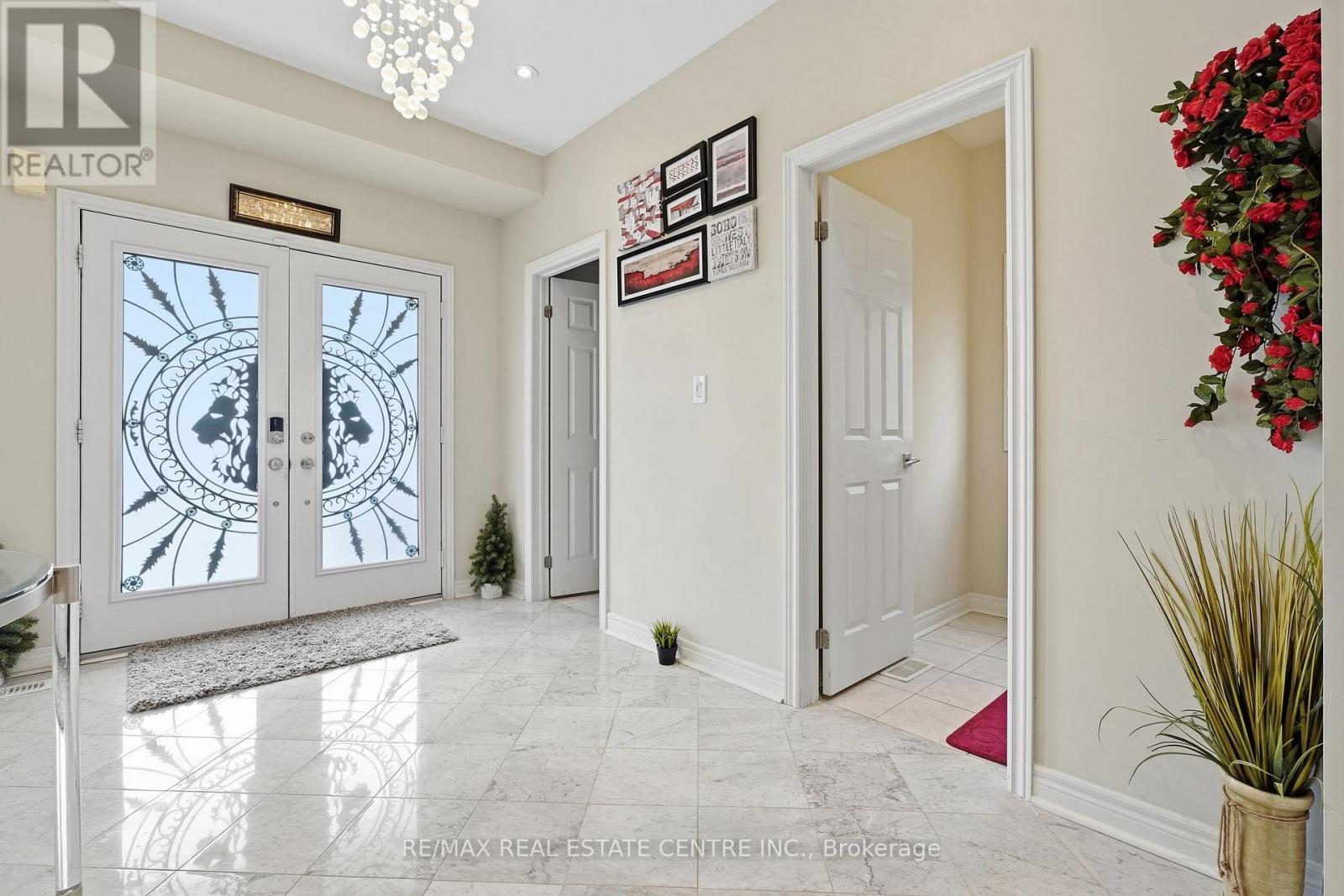 135 Watermill Street, Kitchener, Ontario  N2P 0G4 - Photo 4 - X13556478