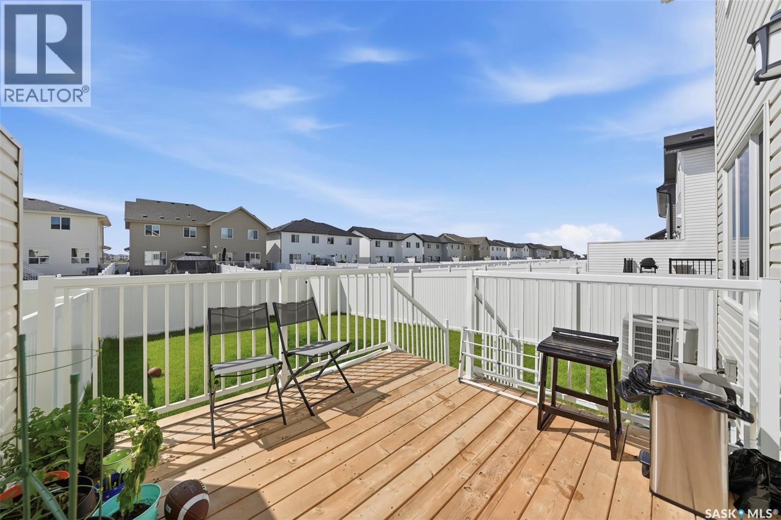 210 Schmeiser Bend, Saskatoon, Saskatchewan  S7V 1P7 - Photo 34 - SK042377