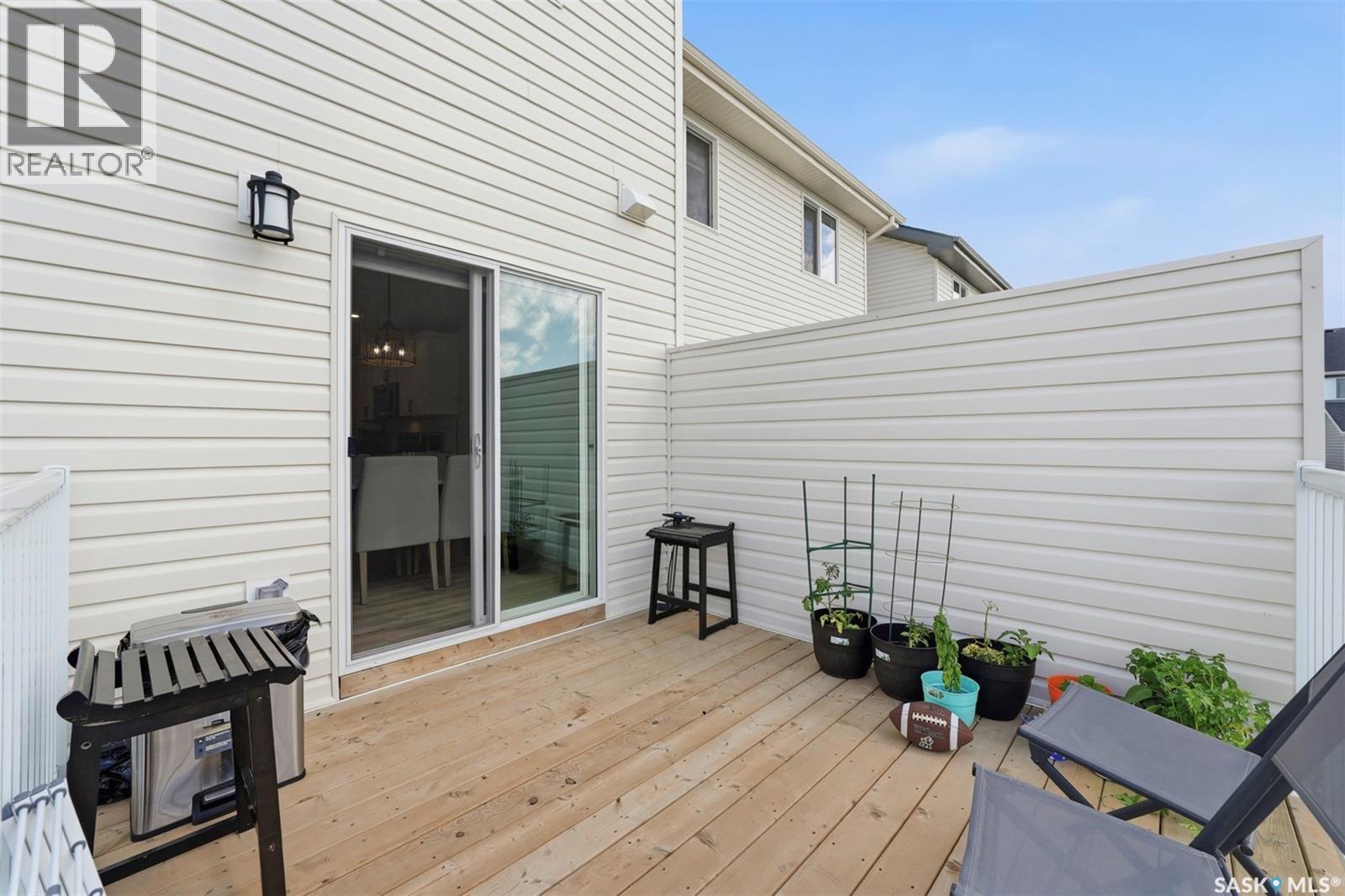 210 Schmeiser Bend, Saskatoon, Saskatchewan  S7V 1P7 - Photo 35 - SK042377