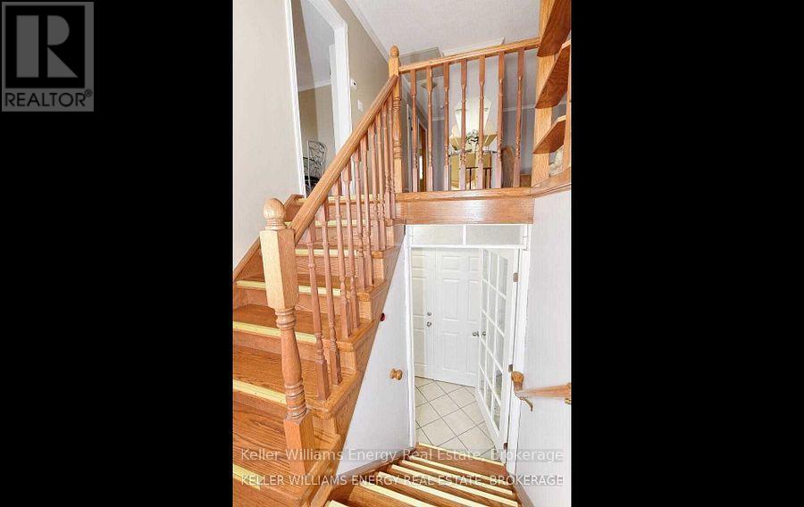 111 Limerick Street, Oshawa, Ontario  L1J 7A8 - Photo 6 - E13555078